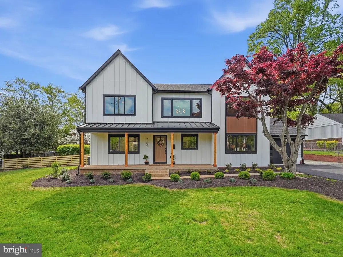 7109 Idylwood Rd, Falls Church, VA 22043 - #1