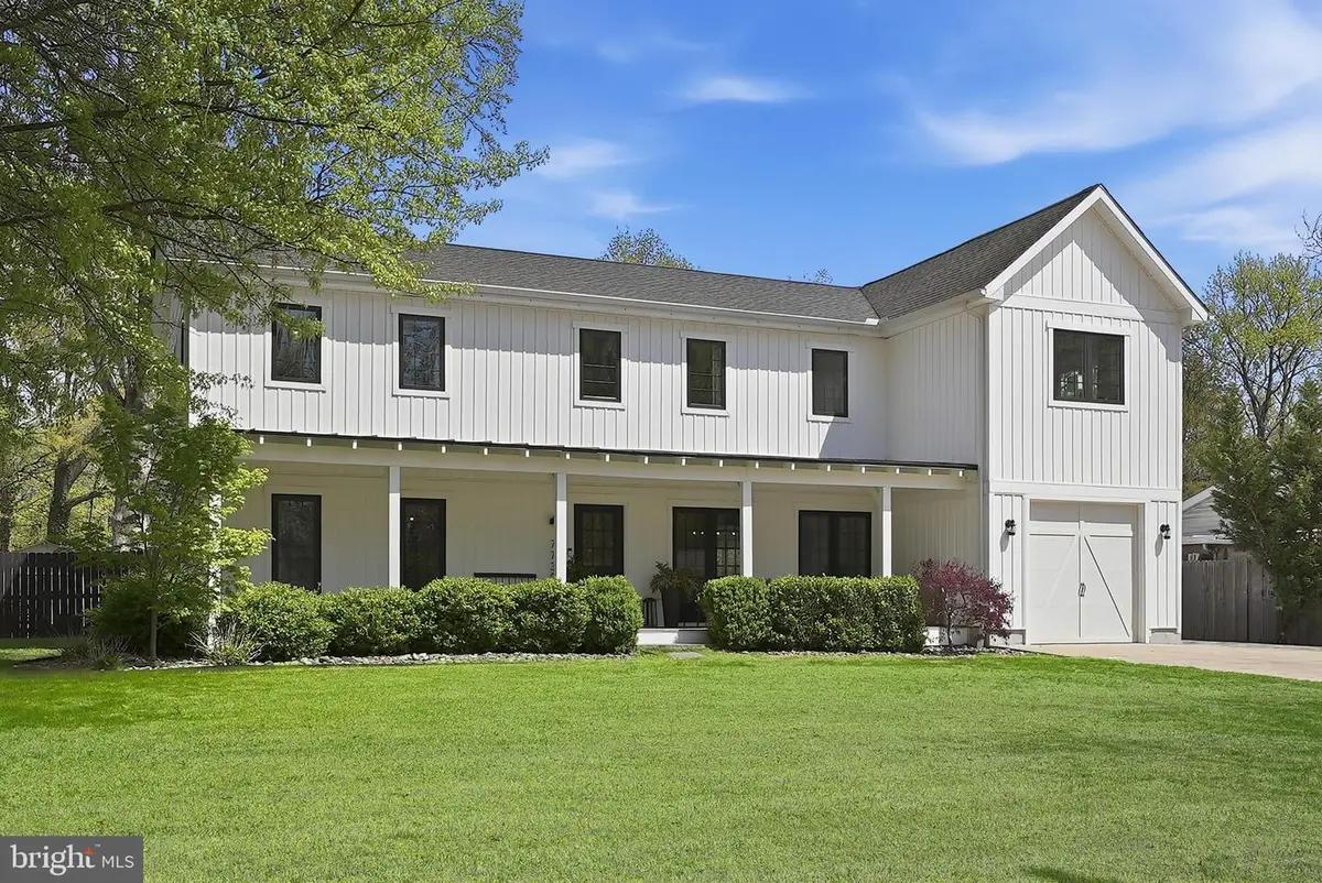 7739 Schelhorn Rd, Alexandria, VA 22306 - #1