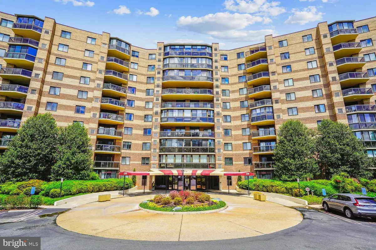 8360 Greensboro Dr #1010, McLean, VA 22102 - #1