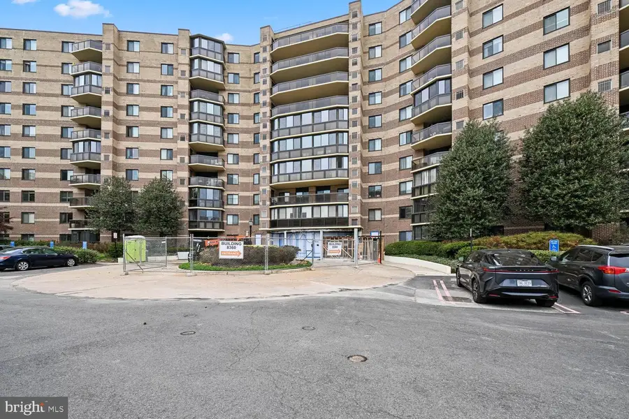 8360 Greensboro Dr #1010, McLean, VA 22102 - #3