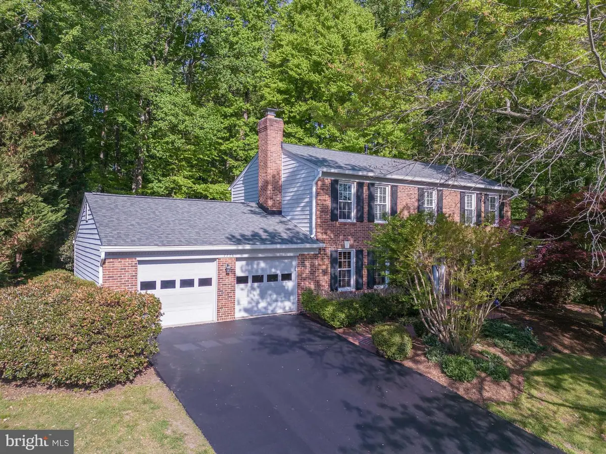7706 Lakeloft Ct, Fairfax Station, VA 22039 - #1