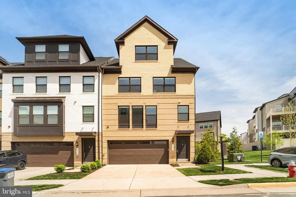 4975 Longmire Way, Chantilly, VA 20151 - #1