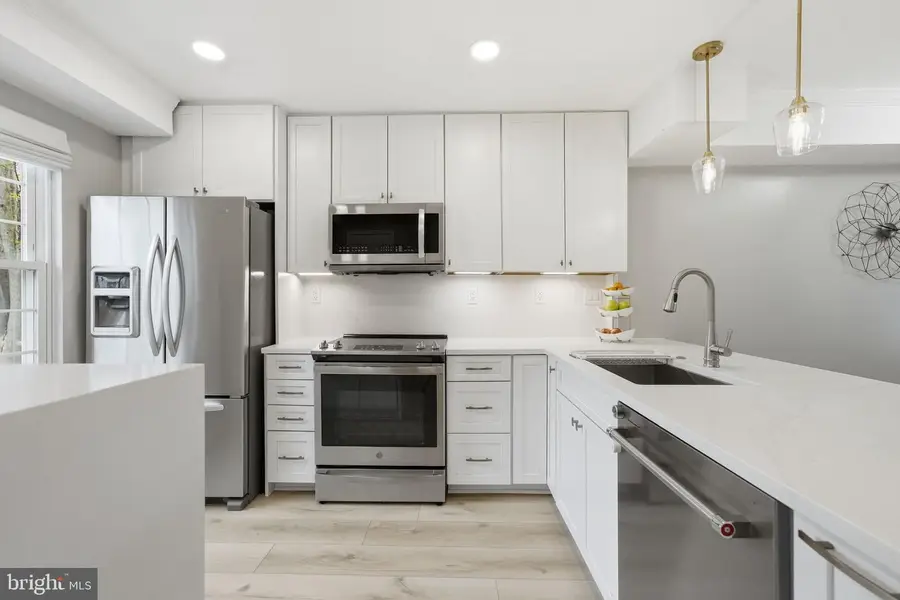 3302 Lakeside View Dr #1-5, Falls Church, VA 22041 - #3