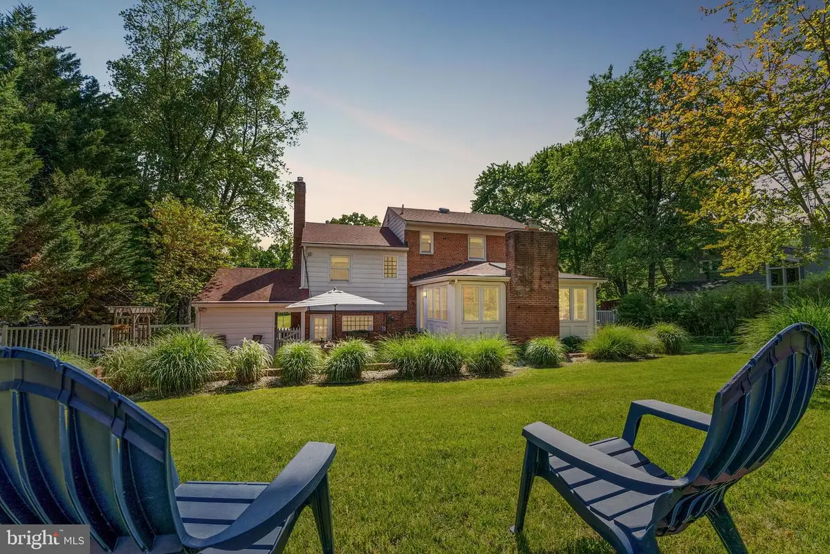 6208 Beachway Dr, Falls Church, VA 22041 - #1