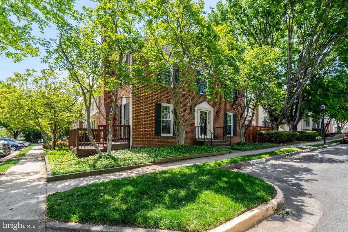 6571 Bermuda Green Ct, Alexandria, VA 22312 - #1