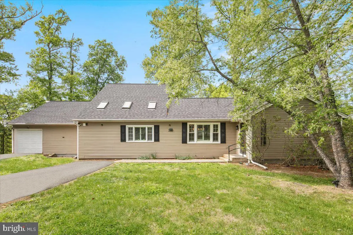 3700 Woodley Dr, Alexandria, VA 22309 - #1