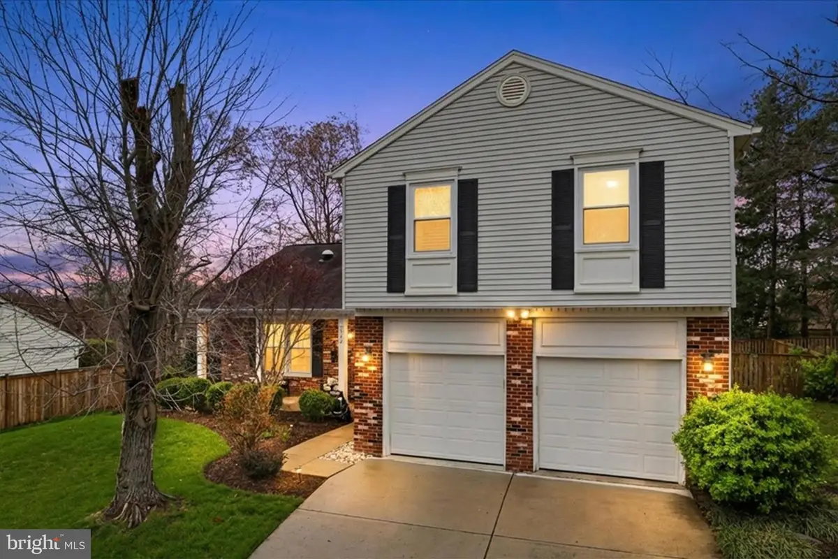 7599 Woodstown Dr, Springfield, VA 22153 - #1