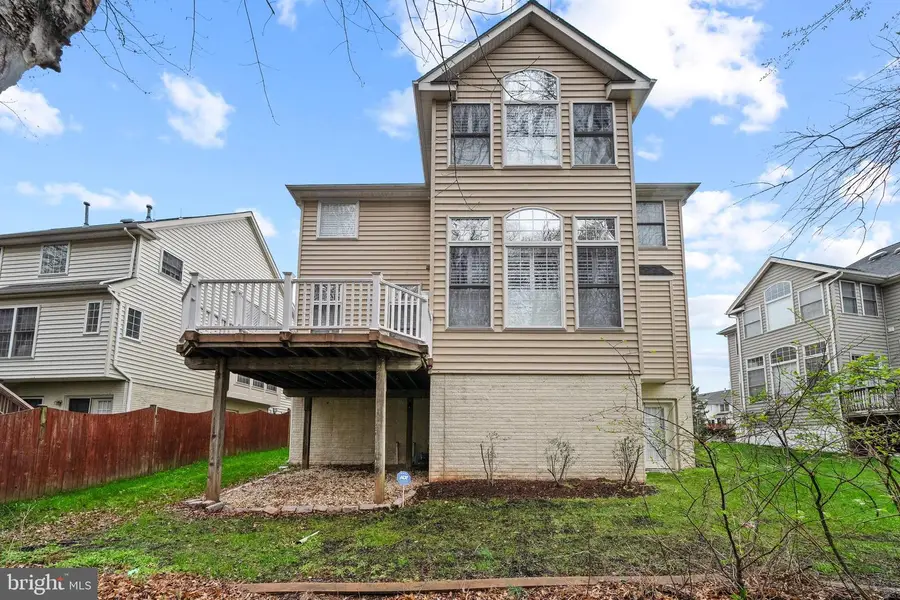 3943 Highland Oaks Dr, Fairfax, VA 22033 - #2