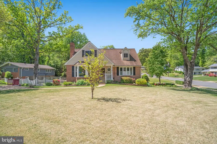 5300 Kings Park Dr, Springfield, VA 22151 - #2