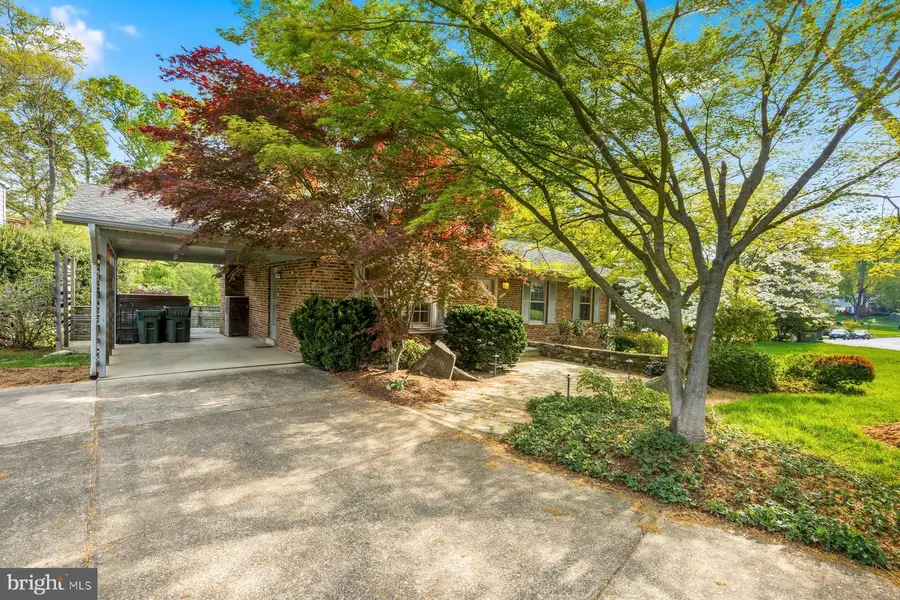 6713 Bellamy Ave, Springfield, VA 22152 - #3