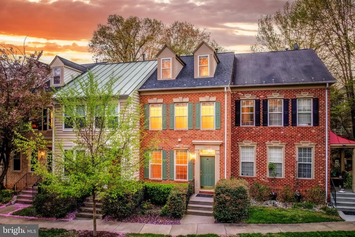 1228 Vintage Pl, Reston, VA 20194 - #1