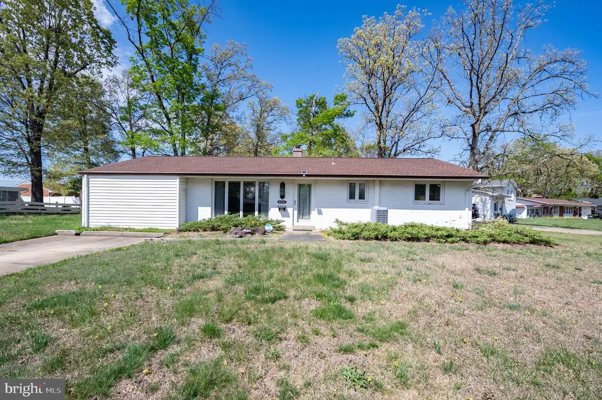 6820 Constance Dr, Springfield, VA 22150 - #1