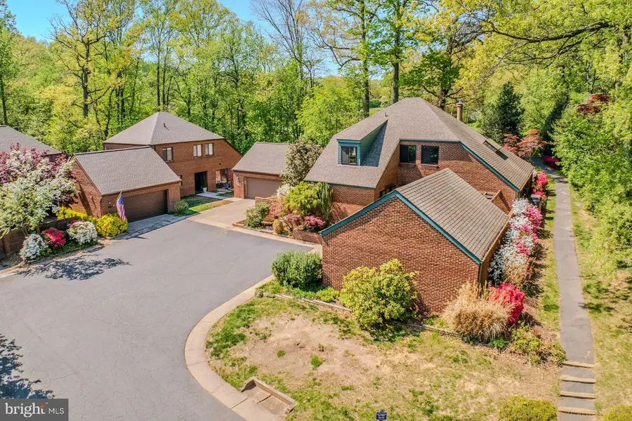 11310 Harborside Cl, Reston, VA 20191 - #2