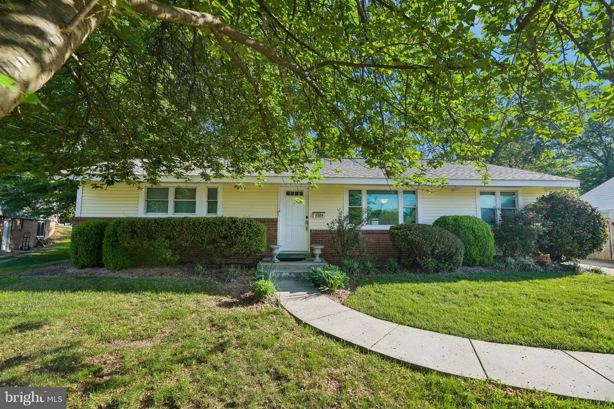3304 Piper Ln, Alexandria, VA 22306 - #1