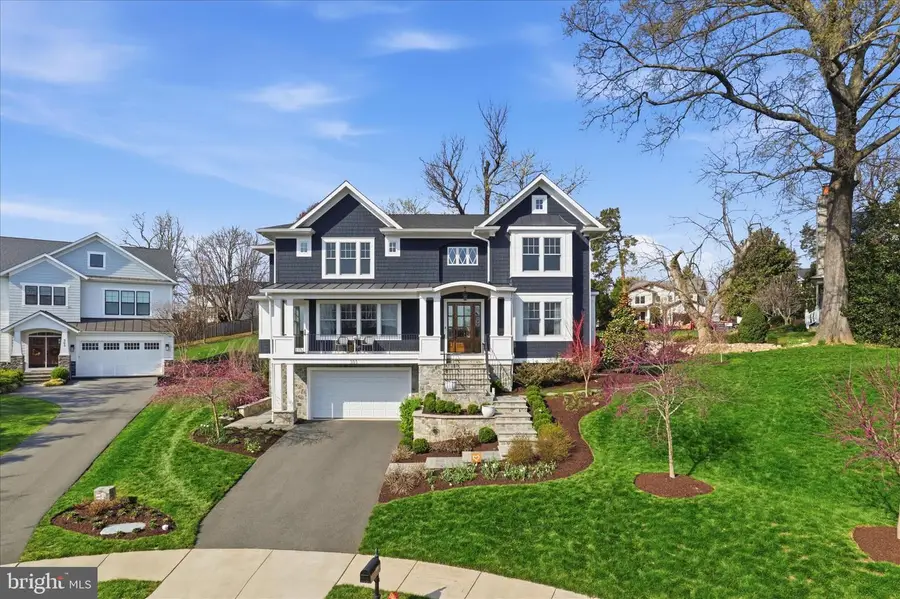 303 Salsbury Ln Nw, Vienna, VA 22180 - #2