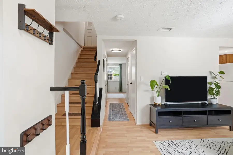 12100 Purple Sage Ct, Reston, VA 20194 - #3