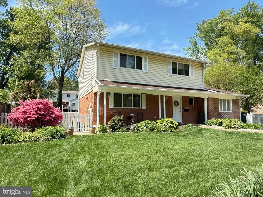 5510 Eastbourne Dr, Springfield, VA 22151 - #2