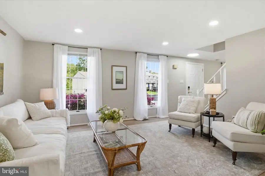 6106 Mantle Rd, Burke, VA 22015 - #2