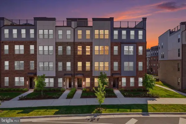 13600 Innovation Station Loop #26b, HERNDON, VA 20171