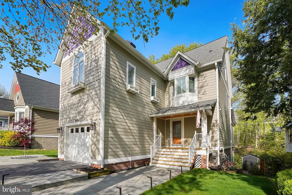 2004 Swan Ter, Alexandria, VA 22307 - #1