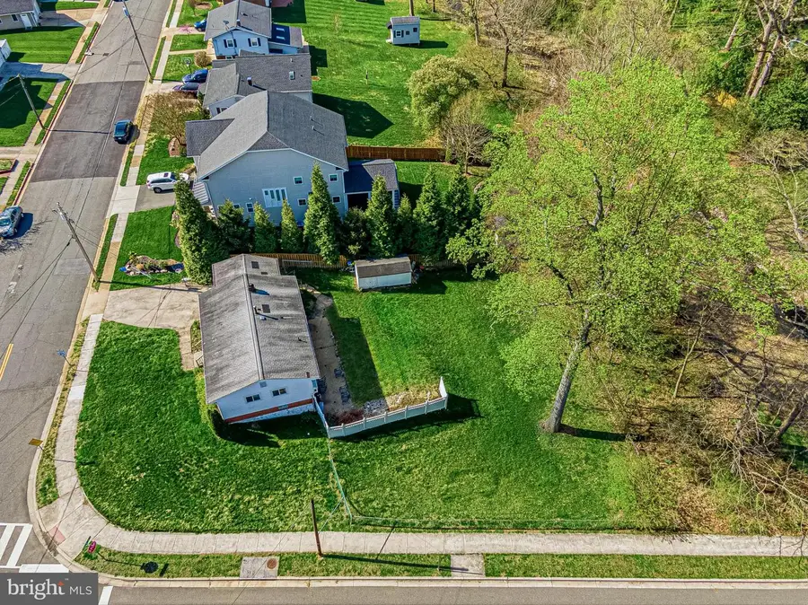 301 Patrick St Sw, Vienna, VA 22180 - #3