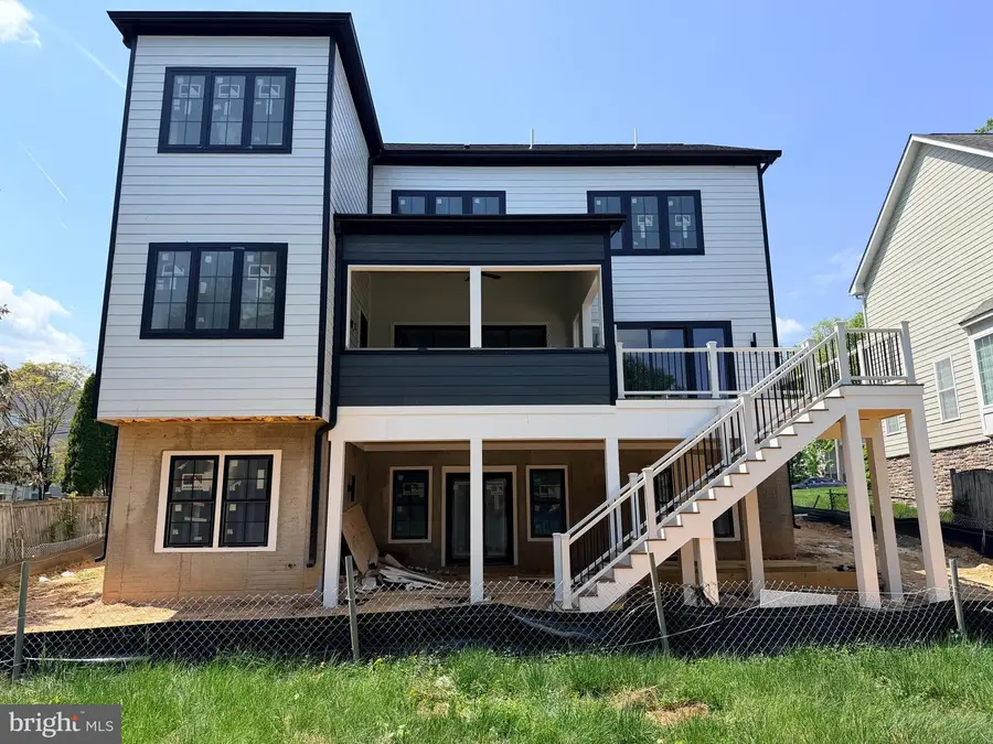 1110 Hillcrest Dr Sw, Vienna, VA 22180 - #2