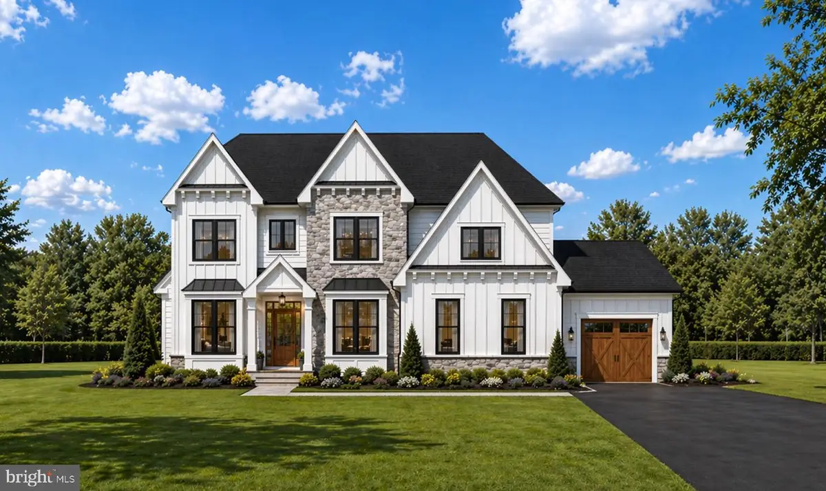 8904 Higdon Dr, Vienna, VA 22182 - #1