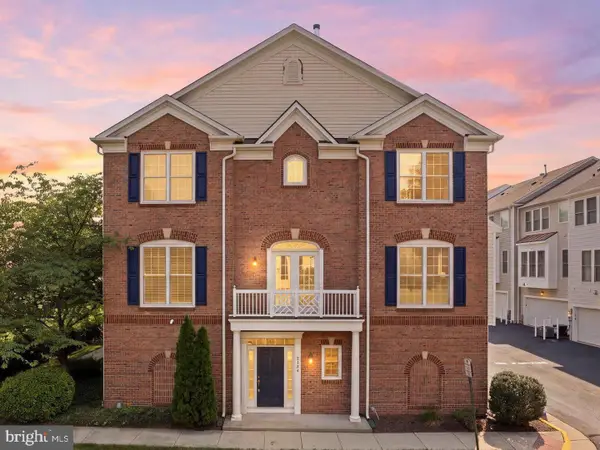 2409 Huntington Park Dr, ALEXANDRIA, VA 22303