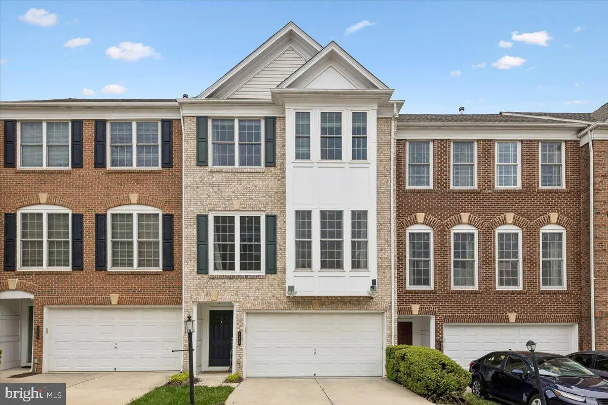 9276 Laurel Ridge Crossing Rd, Lorton, VA 22079 - #1