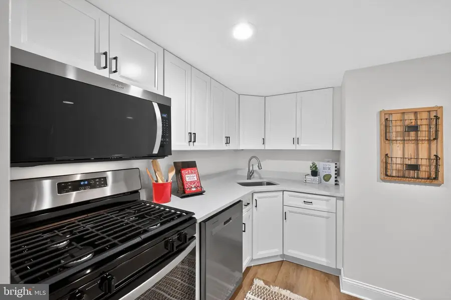 1533 Northgate Sq #11b, Reston, VA 20190 - #2