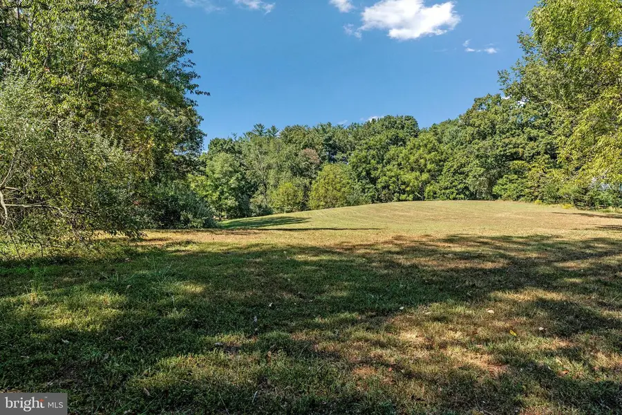 11214c Stuart Mill Road, Oakton, VA 22124 - #3