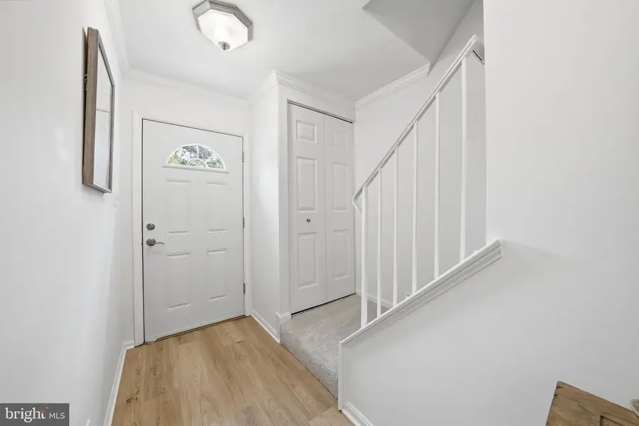 4978 Mcfarland Dr, Fairfax, VA 22032 - #3