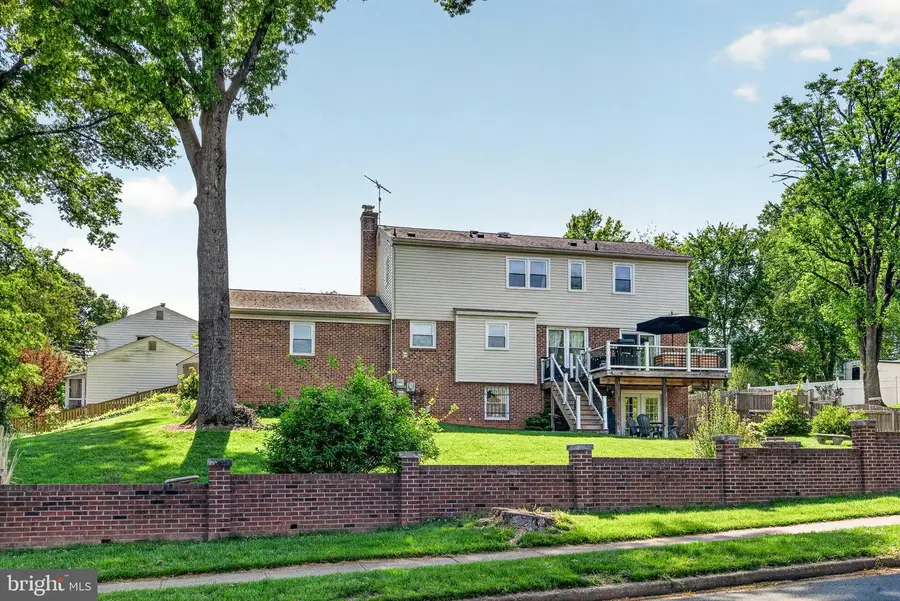 1834 Saint Roman Dr, Vienna, VA 22182 - #2