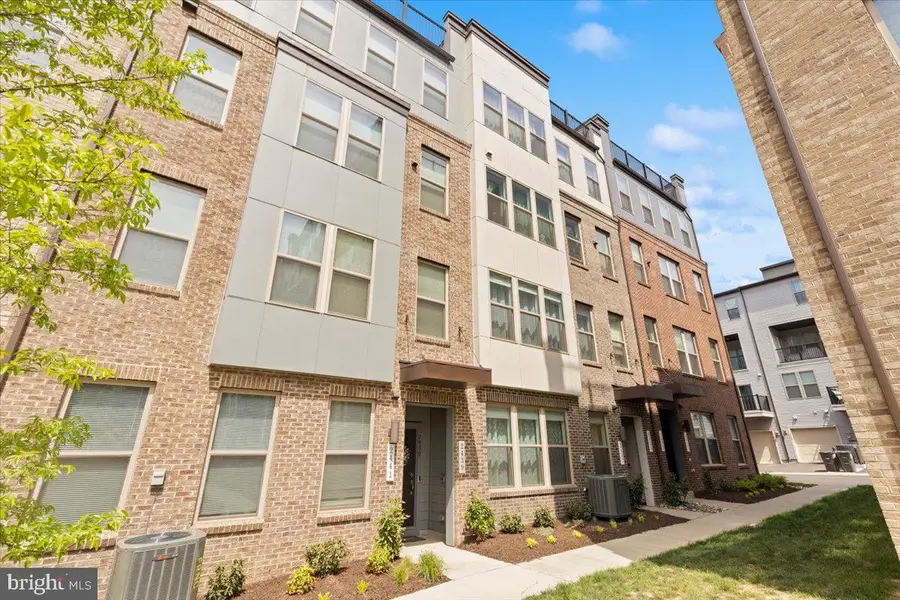 2437 Silver Line Aly #69a, Herndon, VA 20171 - #2