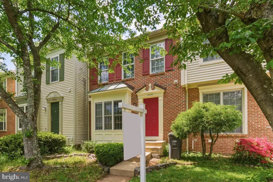 6046 Raina Dr, Centreville, VA 20120 - #3