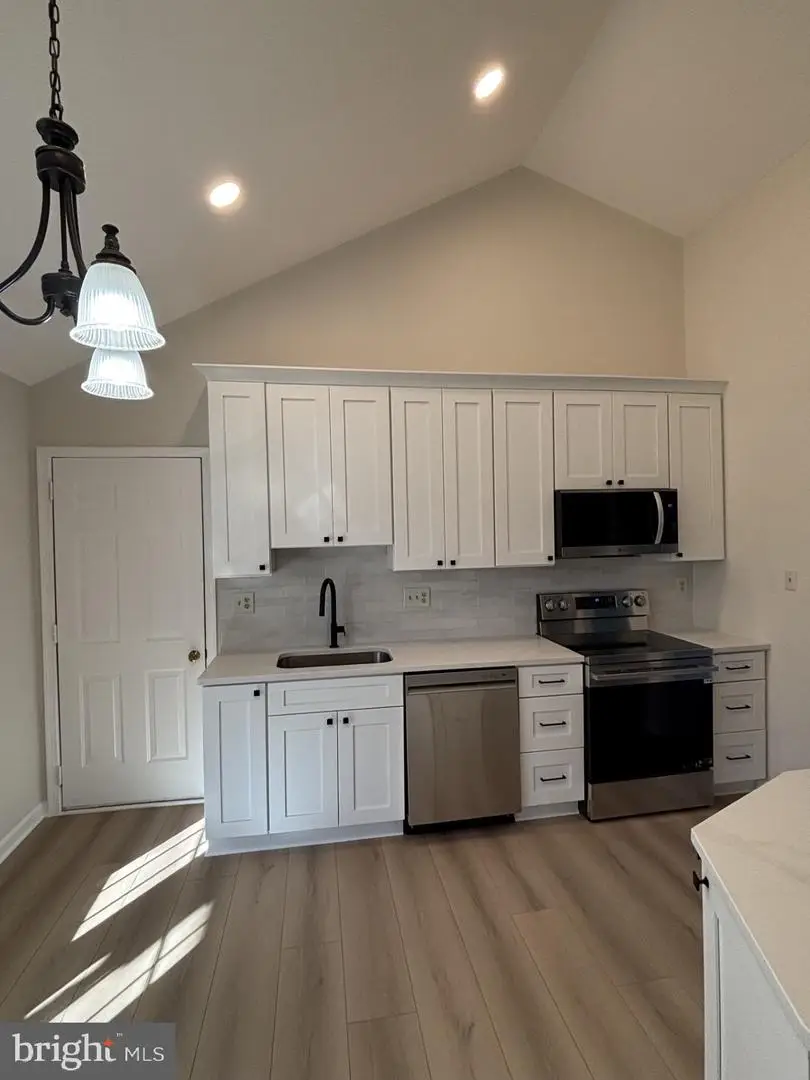 2701 Reign St, Herndon, VA 20171 - #3