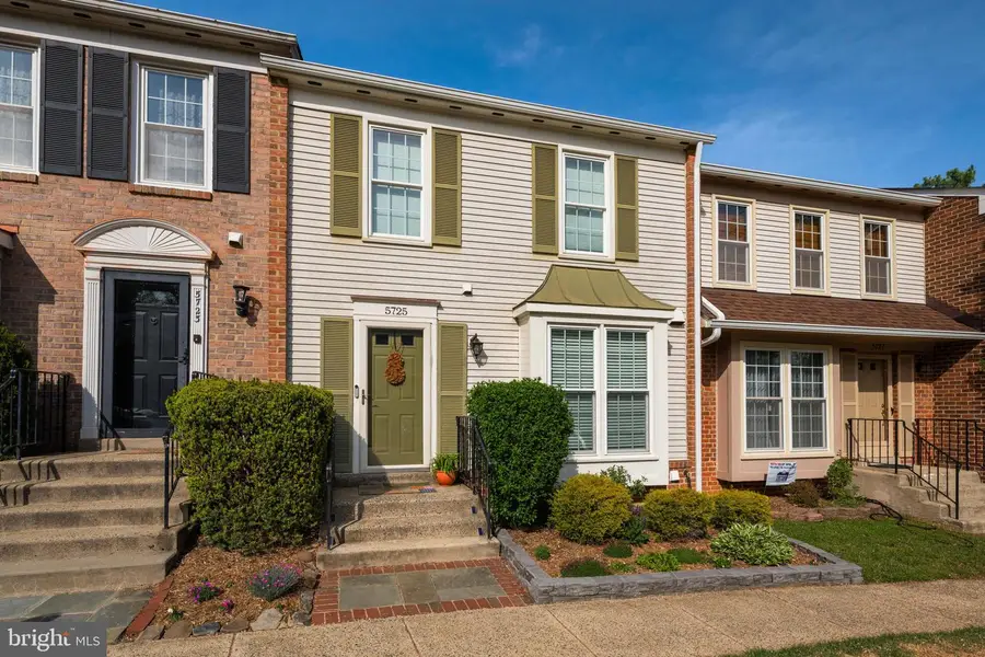 5725 Ridge View Dr, Alexandria, VA 22310 - #2