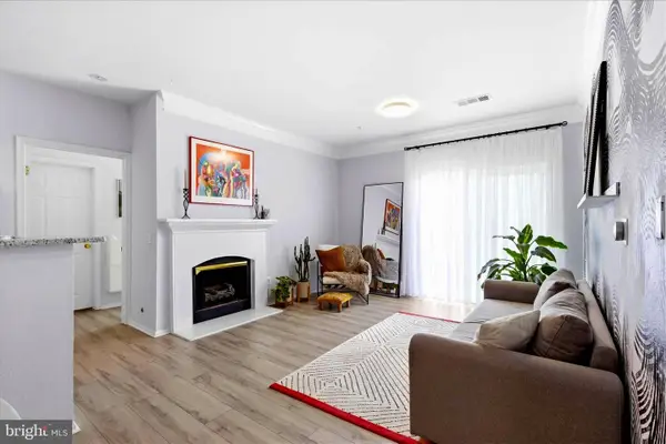 1601 Spring Gate Dr #1204, MCLEAN, VA 22102