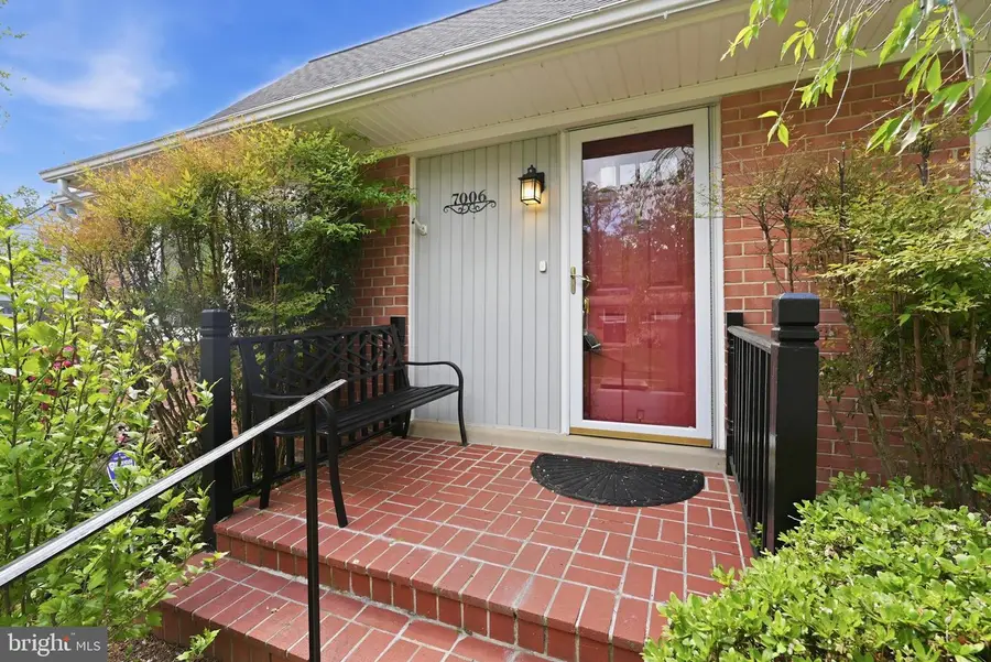 7006 Barnack Dr, Springfield, VA 22152 - #3