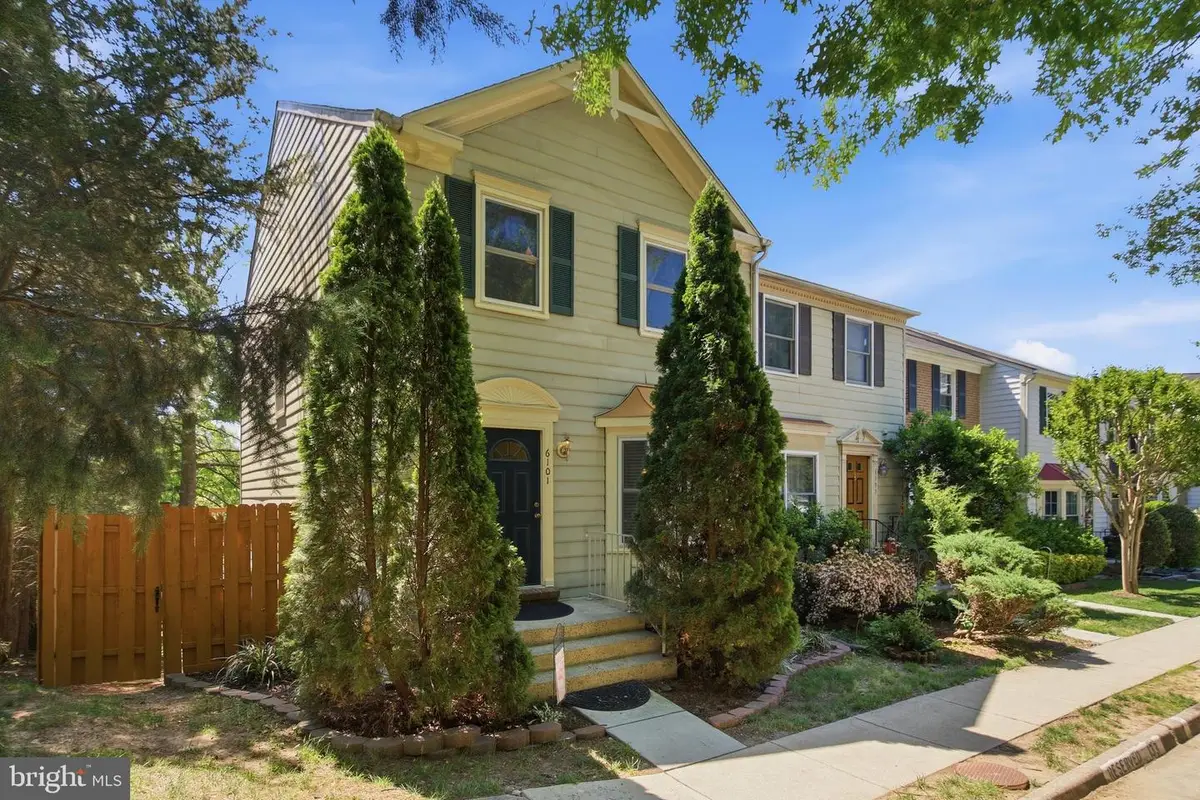 6101 Old Brentford Ct, Alexandria, VA 22310 - #1
