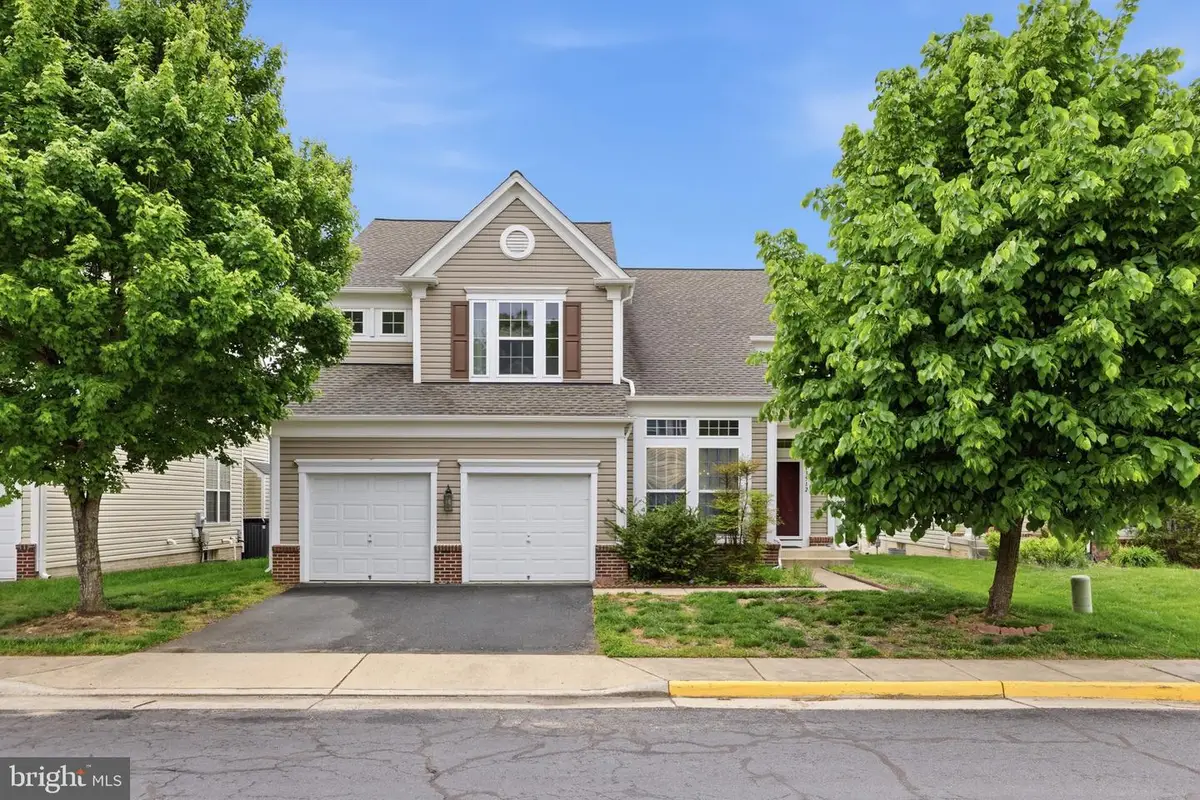 13512 Ann Grigsby Cir, Centreville, VA 20120 - #1