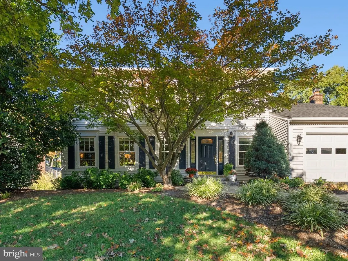 13208 Wrenn House Ln, Herndon, VA 20171 - #1