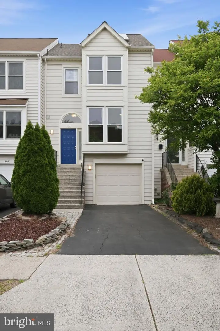 506 Dakota Dr, Herndon, VA 20170 - #1