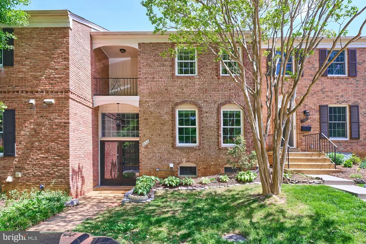 3153 Fairbury Ln, Fairfax, VA 22031 - #1