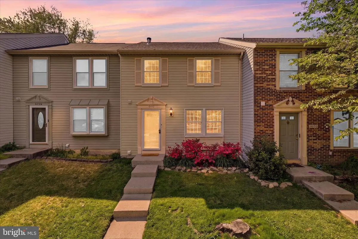 6352 Bonham Pl, Centreville, VA 20121 - #1