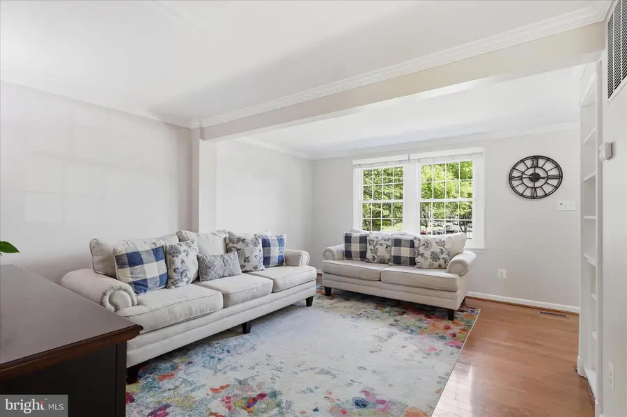 6352 Bonham Pl, Centreville, VA 20121 - #3