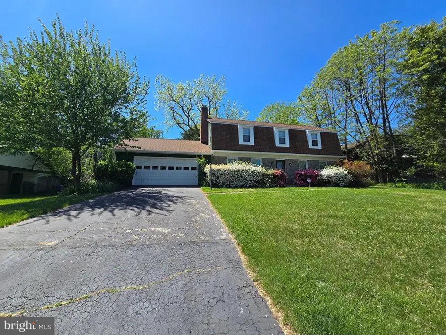 1530 Pathfinder Ln, McLean, VA 22101 - #3