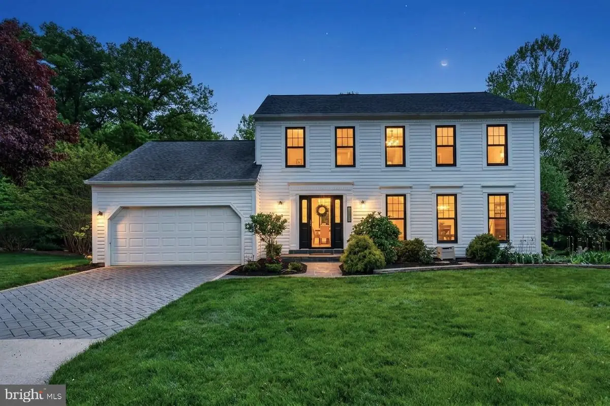 12603 Heritage Farm Ln, Herndon, VA 20171 - #1