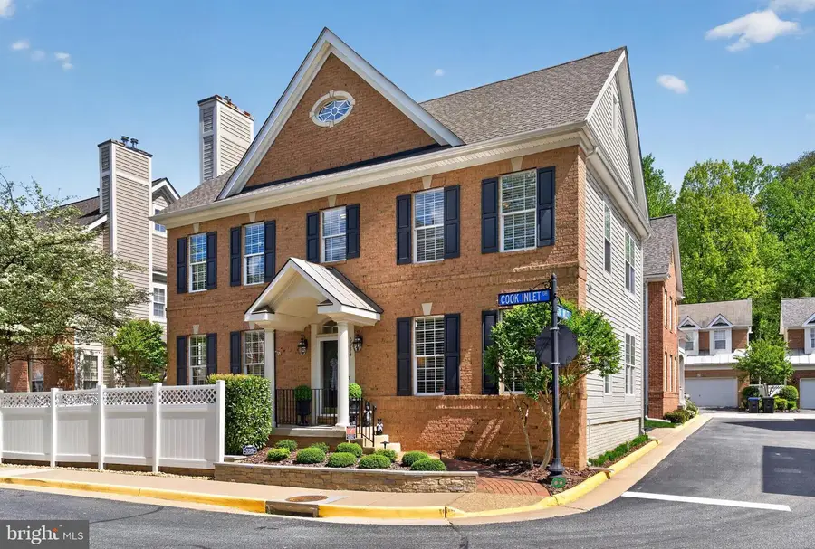 6934 Cove Inlet Ct, Fort Belvoir, VA 22060 - #2