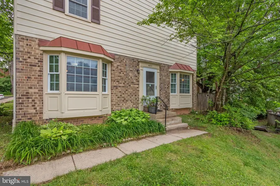 4871 Nash Dr, Fairfax, VA 22032 - #2